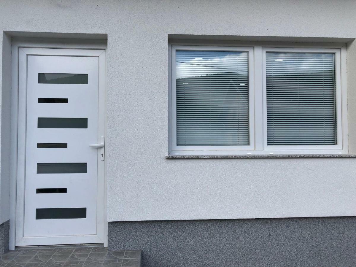 Apartman Danijela Otocac Exterior photo