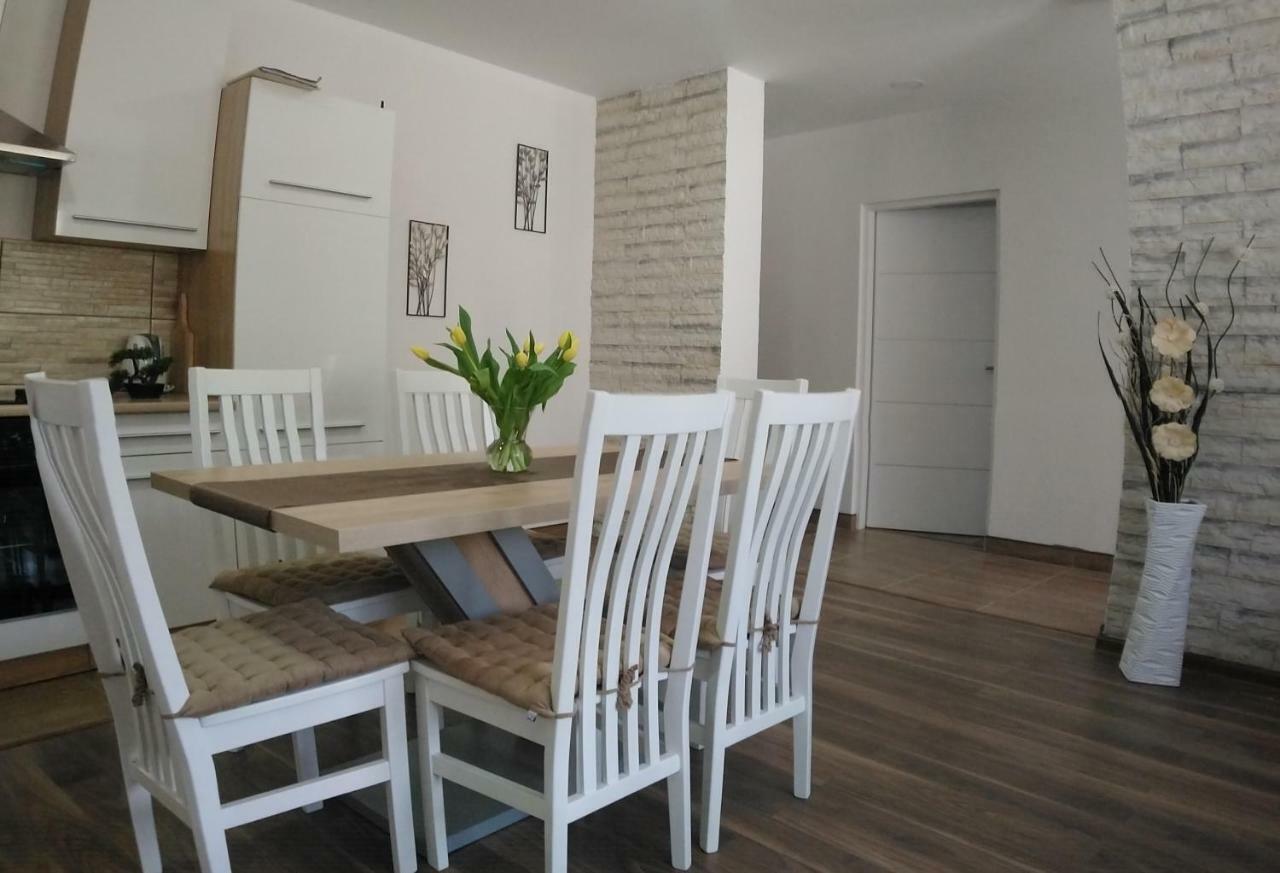 Apartman Danijela Otocac Exterior photo